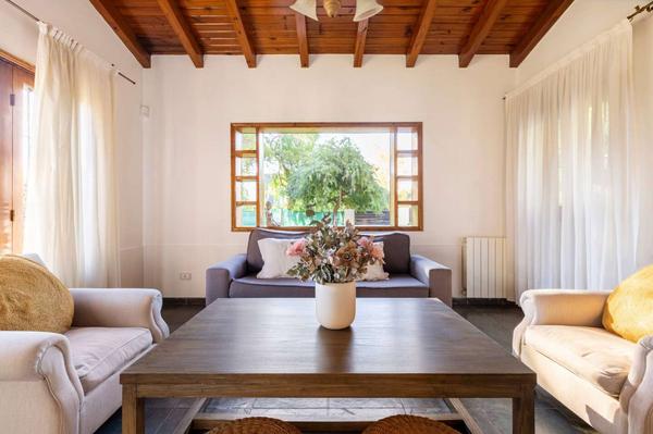Stylish 2BR Home with Air Conditioning