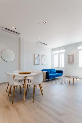 Authentic 2BR w/ Balcony in Panama