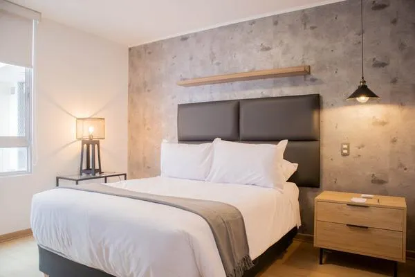 Bright 1BR w/ Private Balcony in Barranco