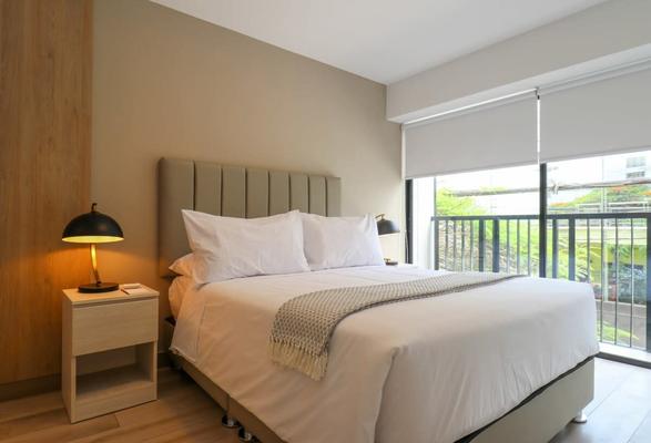 Homey 3BR with Balcony in Premium Miraflores