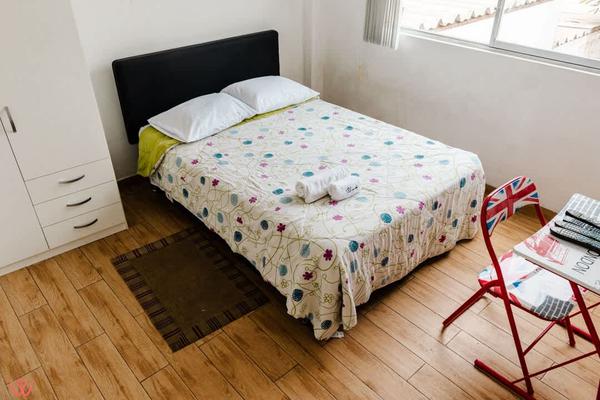 Halcones Modern 4BR Getaway