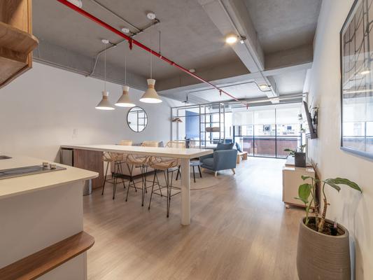 Astounding Loft w/ AC  in Laureles