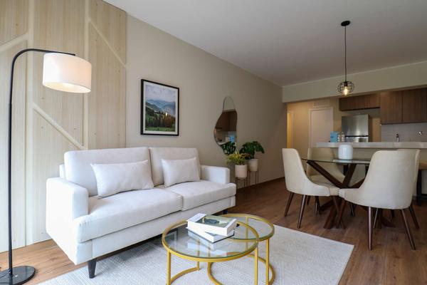 Radiant 2BR w/ Great Balcony Near Kennedy Park