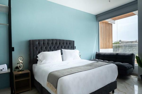 Bright 1BR w/ Ocean View near Walled City