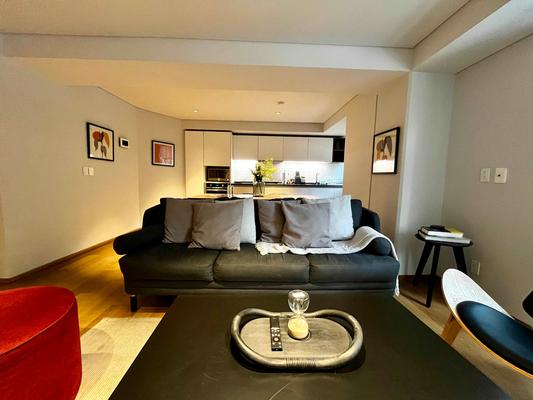 Modern 2BR Retreat in Trendy Roma Norte
