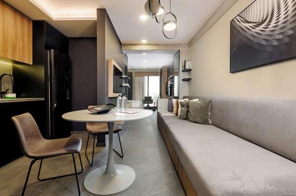 Lovely 1BR w/ Private Balcony in Tabacalera