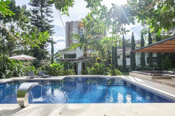 Incredible 6BR Villa with Private Pool in Poblado