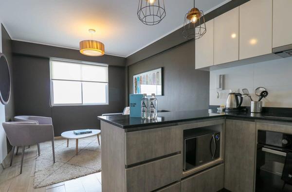 Beautiful 1BR w/AC near Central Restaurante