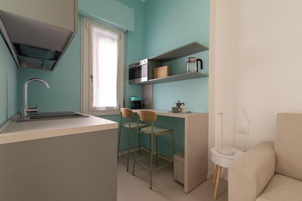 Refined 1BR Steps from Milan’s Cultural Core