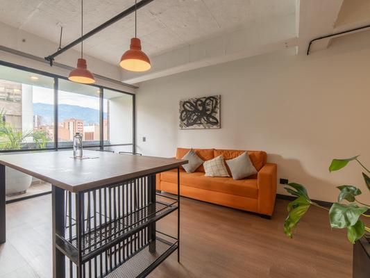 Chic Loft w/ Splendid Balcony in Vibrant Laureles