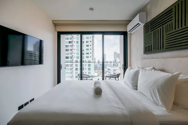 Charming 2BR in San Francisco w/ Balcony