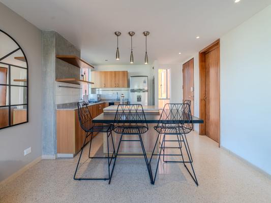 Cozy 1BR Duplex w/ Balcony in Poblado