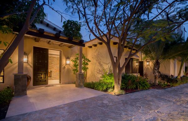 Chic 5BR Villa w/ Sea Views & Great Pool