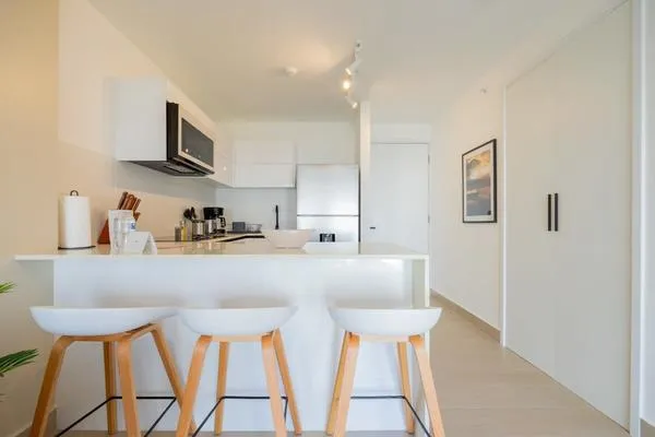 Eye-Catching 1BR in San Francisco
