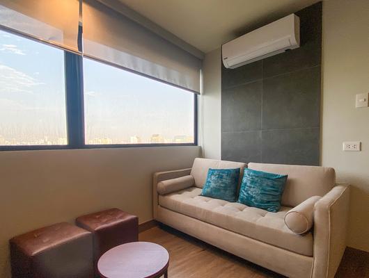 Modern 2BR w/ Jacuzzi in Miraflores