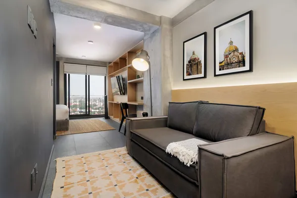 Enchanting Loft w/ Balcony in Tabacalera