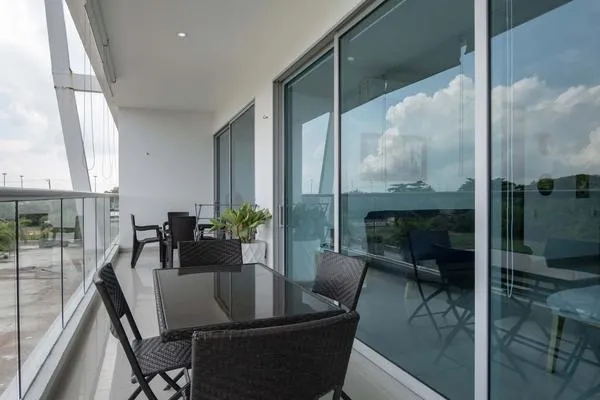 Prestigious 2BR w/ Ocean View and Pool in CTG