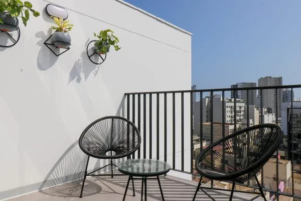 Glorious 1BR w/ Perfect Balcony in Miraflores