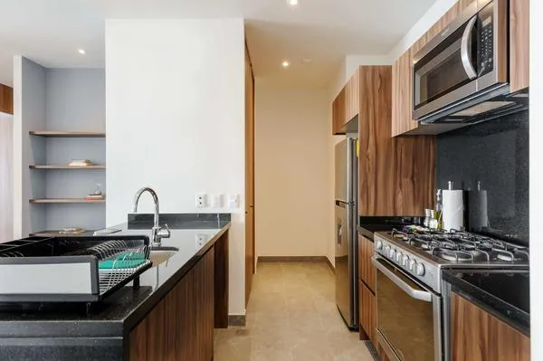 Royal 2BR apts w/ sunlit views of Cuauhtémoc