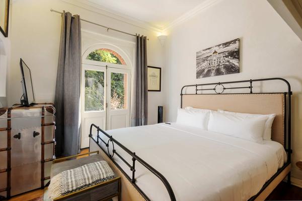 Chic Loft w/ Balcony in Trendy Roma Norte