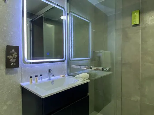Modern 2BR w/ AC in Miraflores