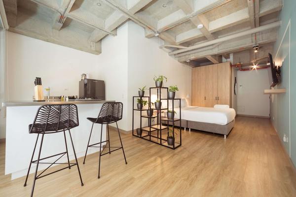 Elegant Loft w/ Private Balcony in Laureles