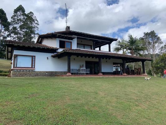 Majestic House in Llano Grande