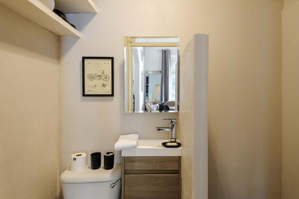 Chic Loft w/ Balcony in Trendy Roma Norte