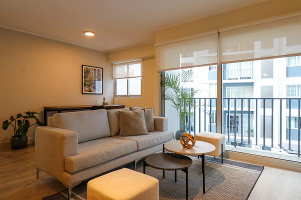 Stunning 2BR apartment with balcony near the Malecon