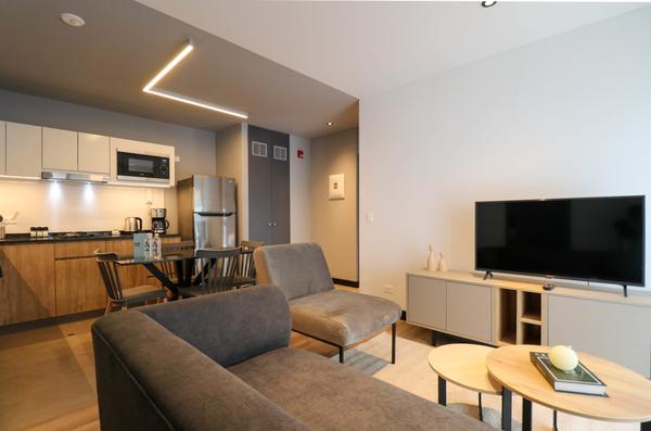 Radiant 1BR with Modern Deco in San Isidro