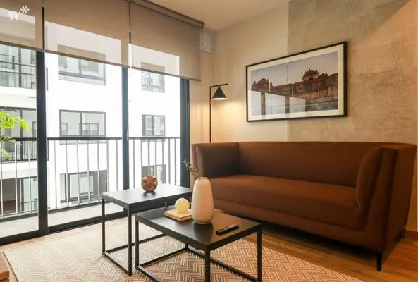 Authentic 2BR in Miraflores
