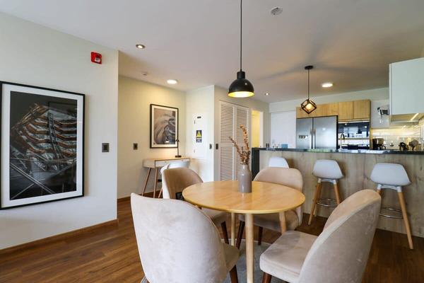 Lovely 1BR with Balcony in Miraflores