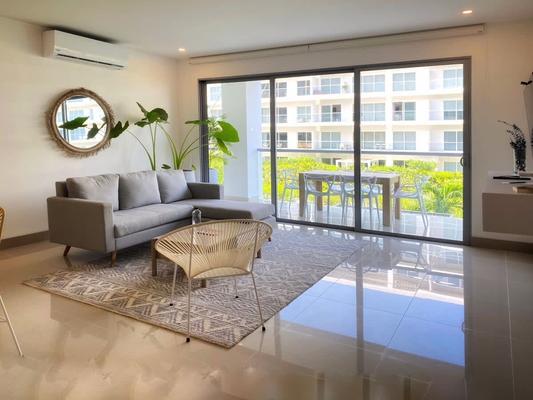 Modern 2BR w/ Refreshing Pool in Manzanillo Beach
