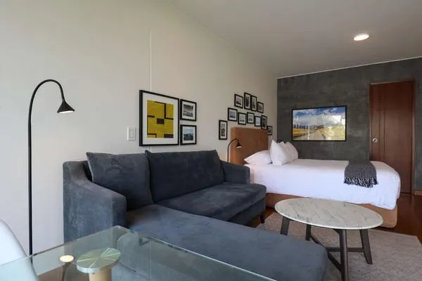 Hidden Gem Loft Near Barranco Boardwalk