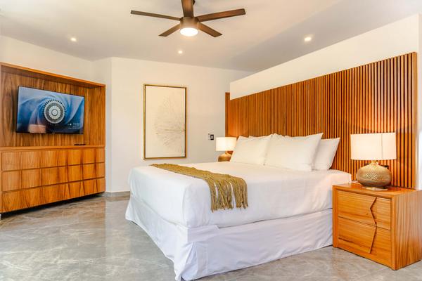 Chic 5BR w/ Terrace in Playa del Carmen