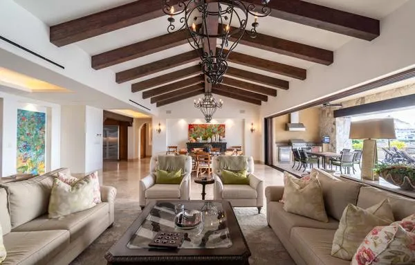 Enchanting 6BR Villa with Private Pool