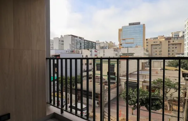 Lovely 2BR w/ Balcony  in Miraflores
