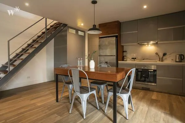 Modern 1BR Duplex with Balcony in Miraflores