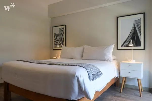 Stylish 2BR in Miraflores