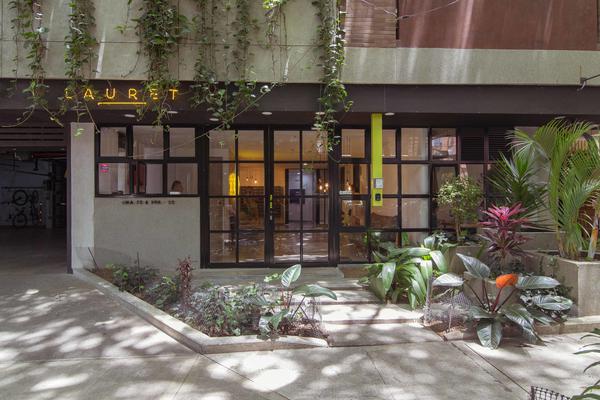 Classy Loft with Balcony in Laureles
