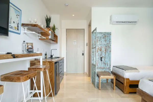 Bright  Loft w/ Balcony in Bocagrande