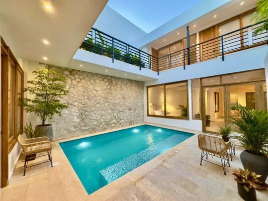 Sleek House wtih Fantastic Pool in CTG