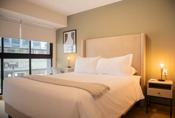 Upscale 2BR w/ Great Balcony in Miraflores