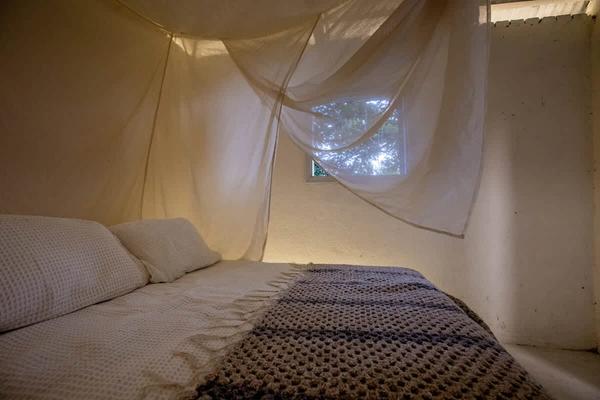 Resplendent House w/ Modern Deco