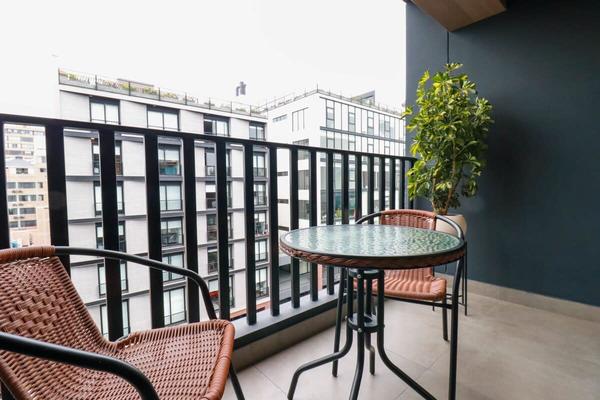 Fantastic 2BR with Balcony in Miraflores