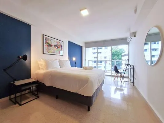 Modern 2BR In La Cresta