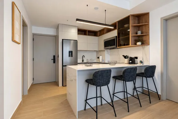 Distinctive 2BR w/ Balcony in San Francisco