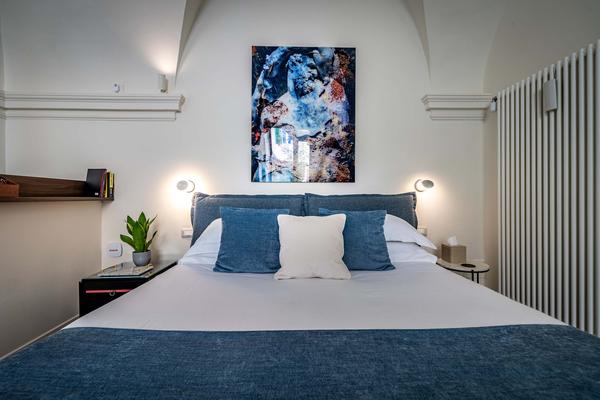 Deluxe King Suite
