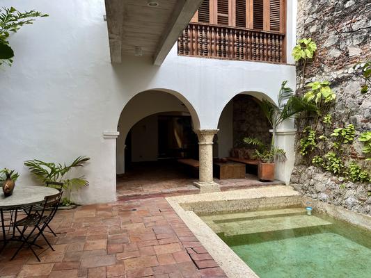 Amazing 4BR Colonial Villa in Cartagena