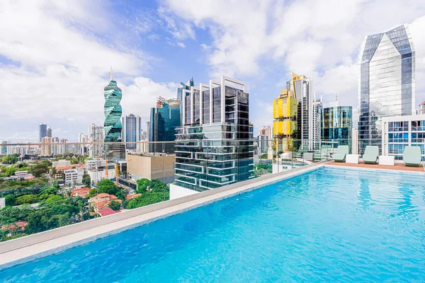 Contemporary Loft in Obarrio w/ Pool